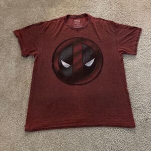 Mens Dark Red Marvel Tee Size XL